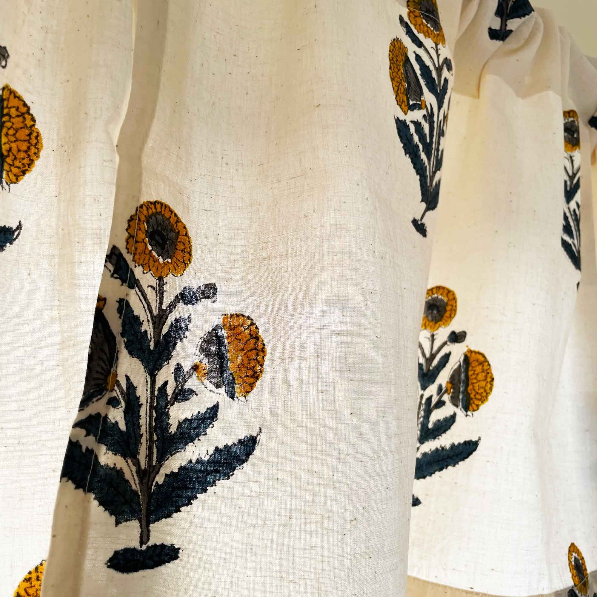 Vintage look Cafe Curtains in Mustard and Blue