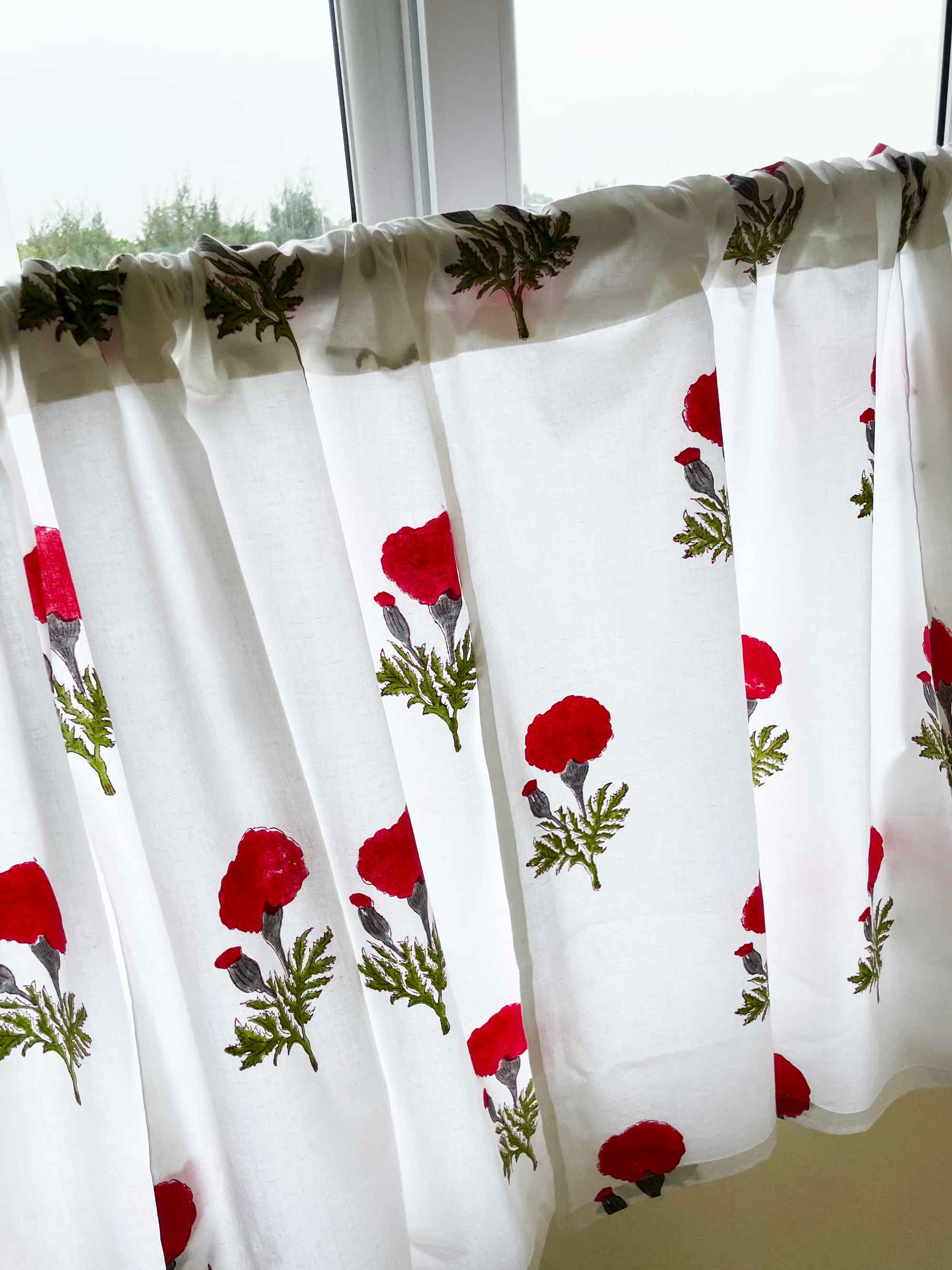 Red and Green Marigold Cafe Curtains
