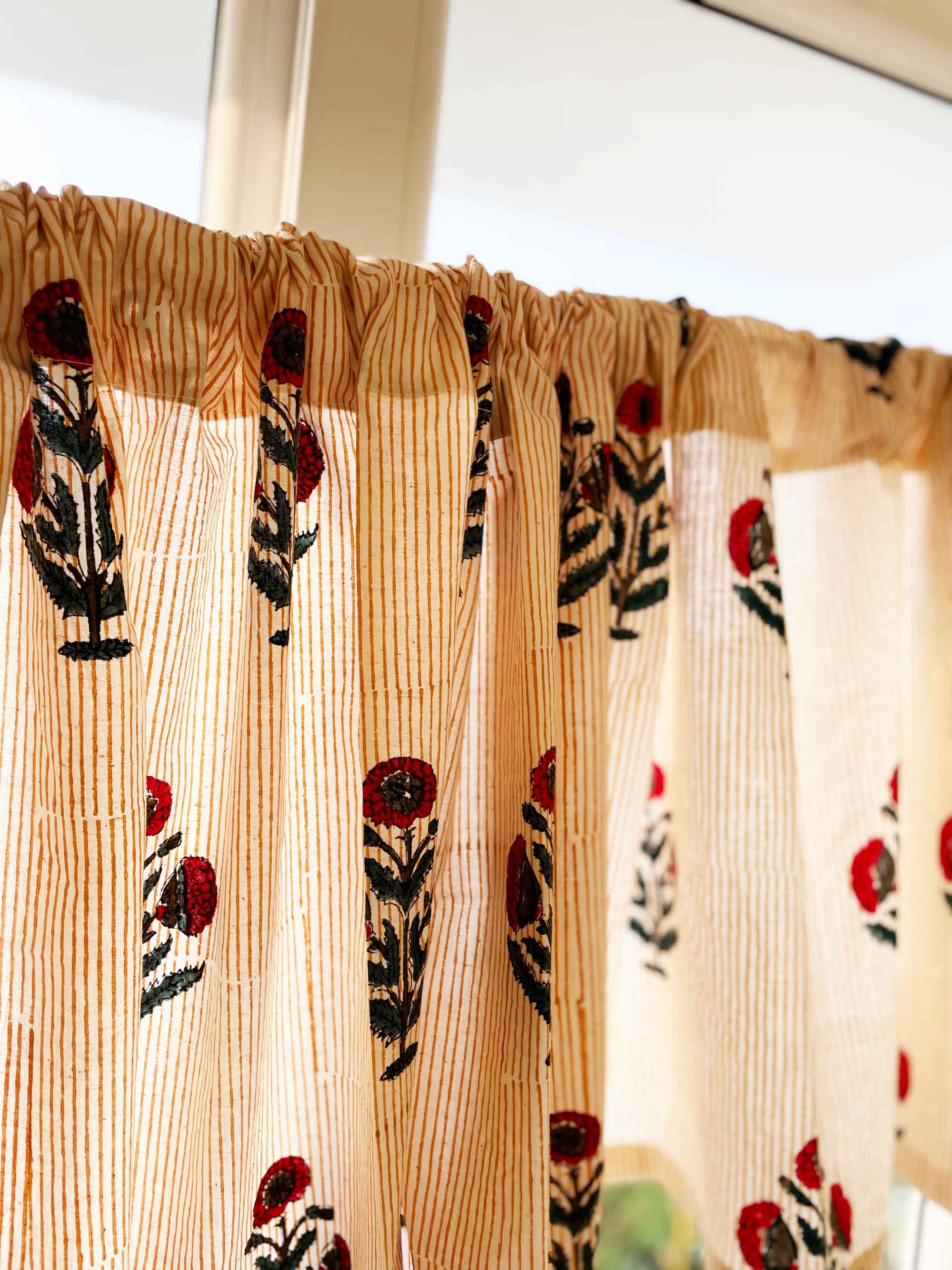 Decorative cotton cafe curtains with poppy floral design in red and blue